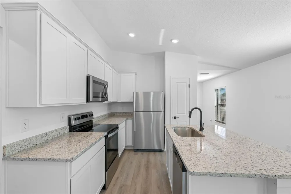 7154 CANOPY LANE Lakeland, FL 33809