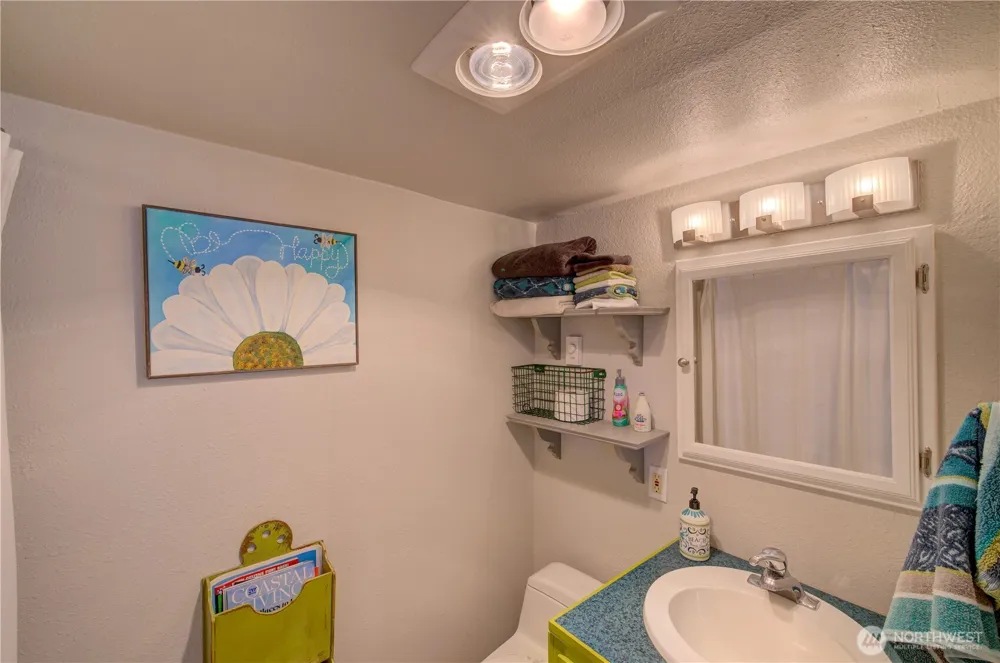1413 262nd Place Ocean Park, WA 98640