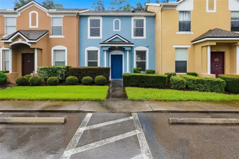 1236 BLENHEIM COURT