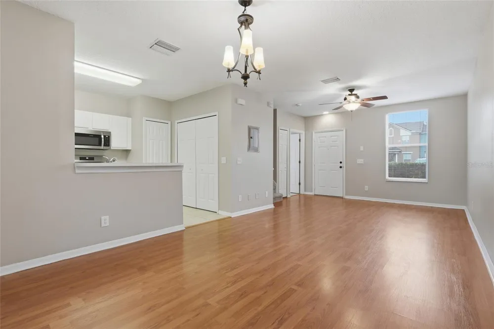 1236 BLENHEIM COURT Wesley Chapel, FL 33543