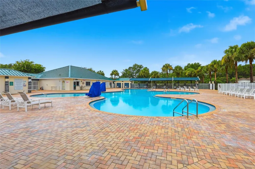 1236 BLENHEIM COURT Wesley Chapel, FL 33543