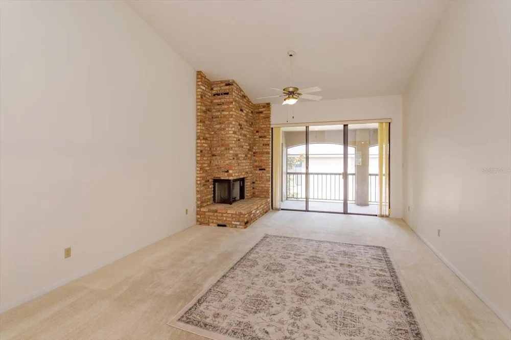 1055 KENSINGTON PARK DRIVE #711 Altamonte Springs, FL 32714