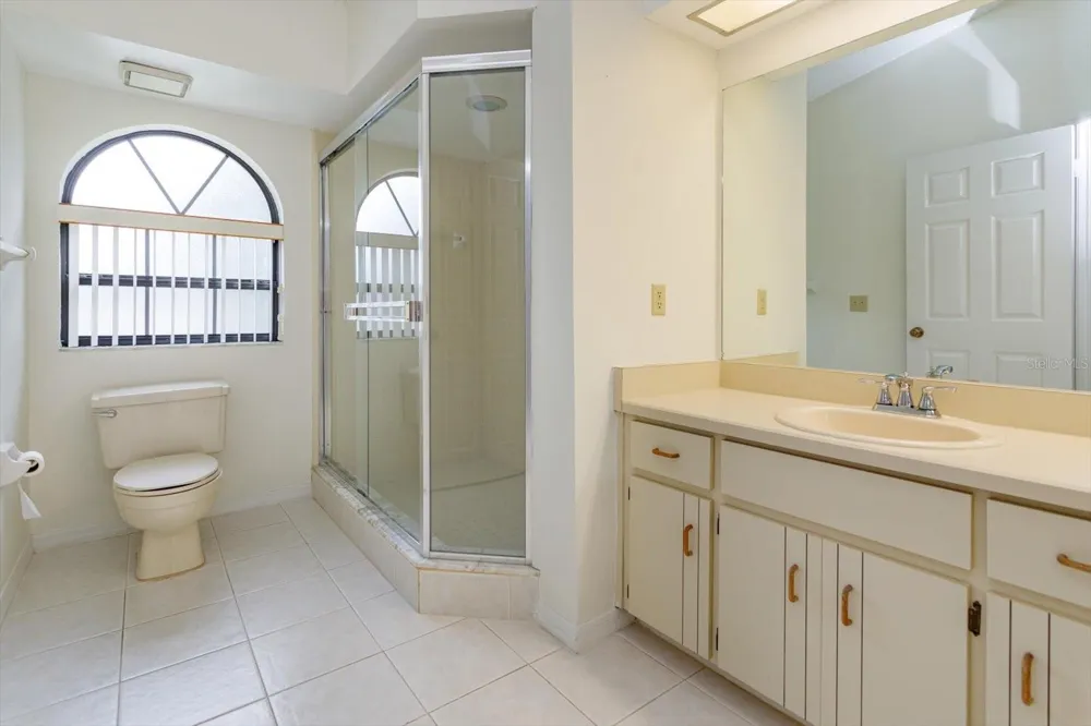1055 KENSINGTON PARK DRIVE #711 Altamonte Springs, FL 32714