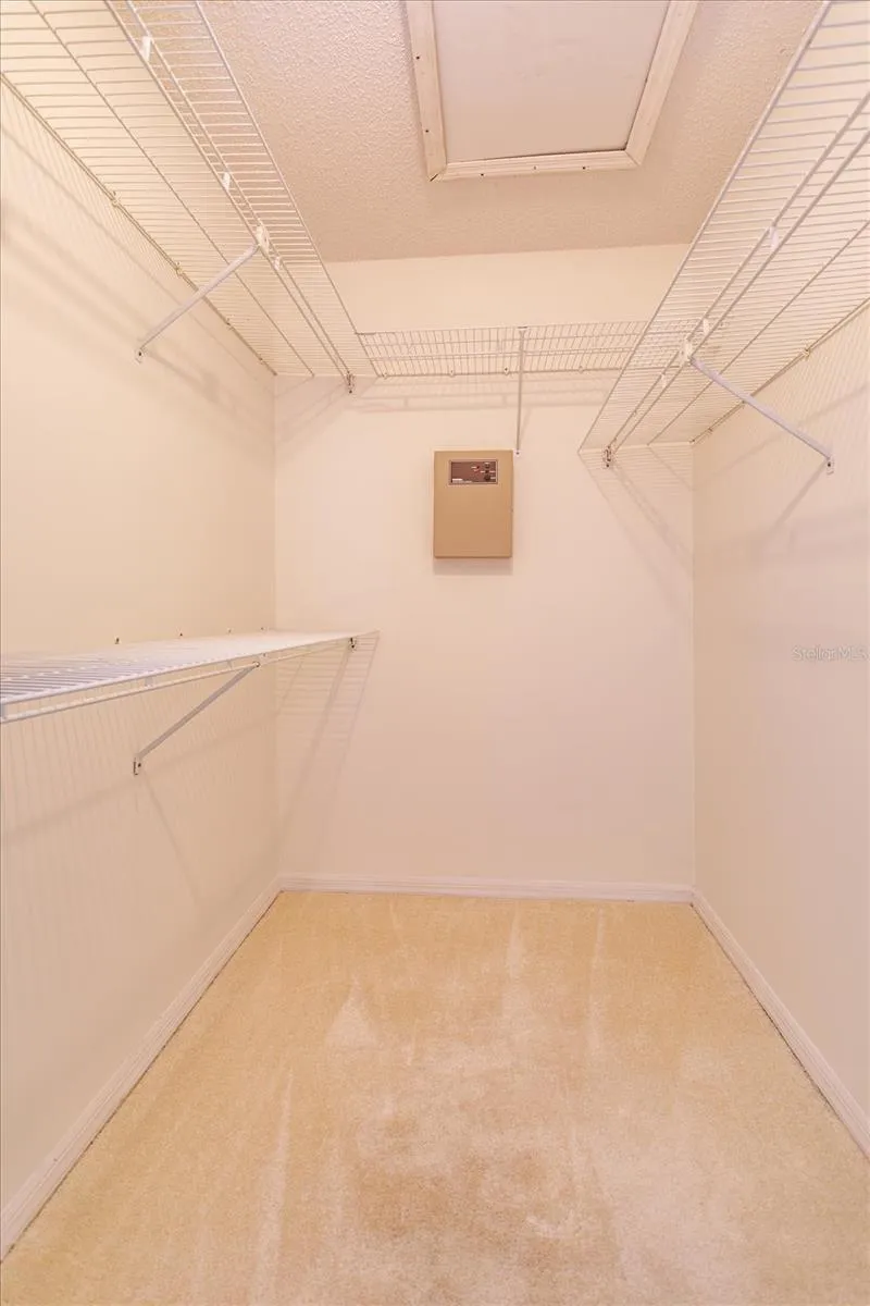 1055 KENSINGTON PARK DRIVE #711 Altamonte Springs, FL 32714