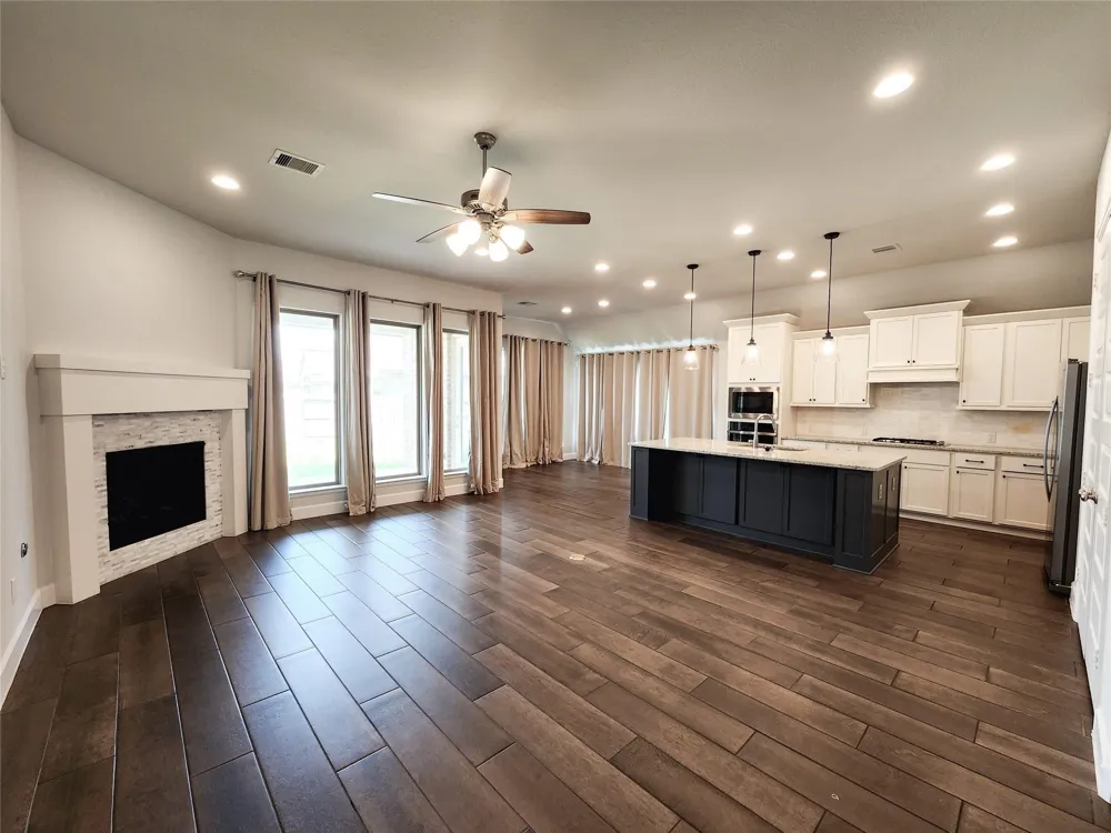 18935 Rosewood Terrace Drive New Caney, TX 77357