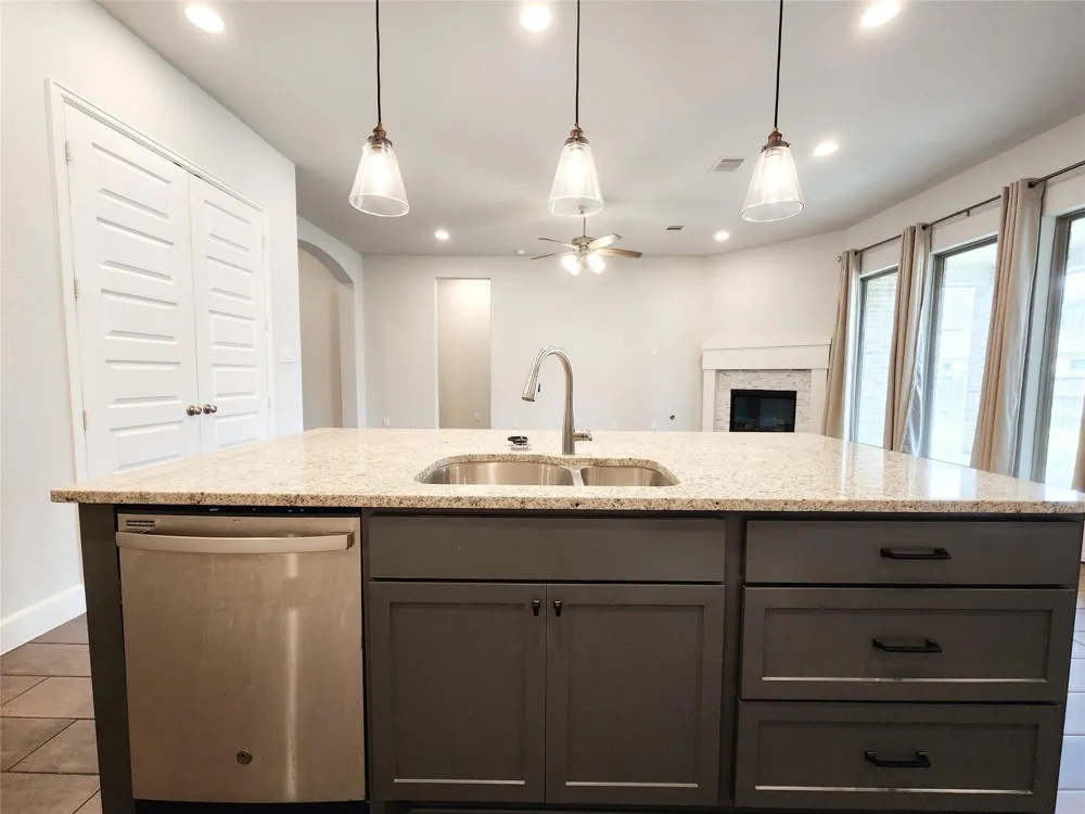 18935 Rosewood Terrace Drive New Caney, TX 77357