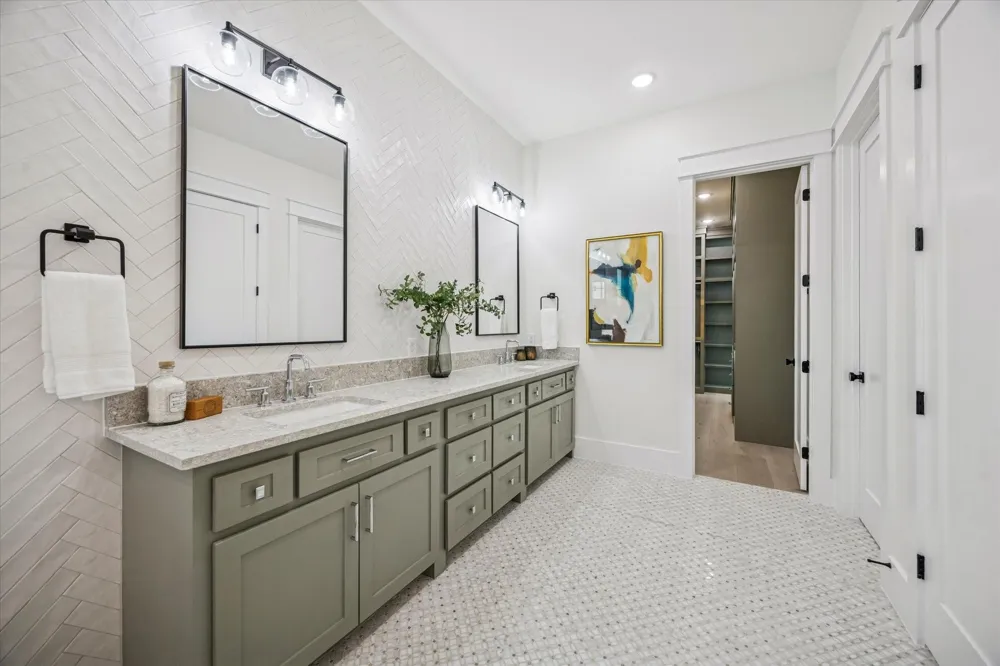 431 W 30th Street Houston, TX 77018