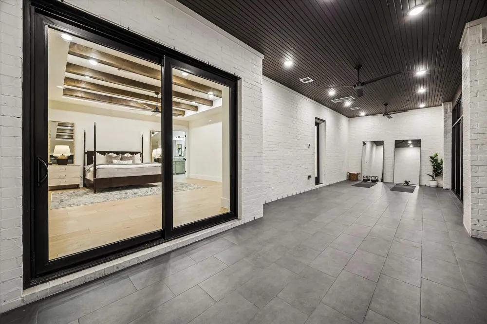 431 W 30th Street Houston, TX 77018