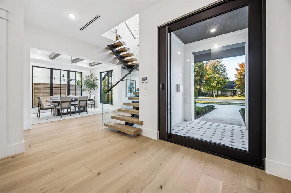431 W 30th Street Houston, TX 77018