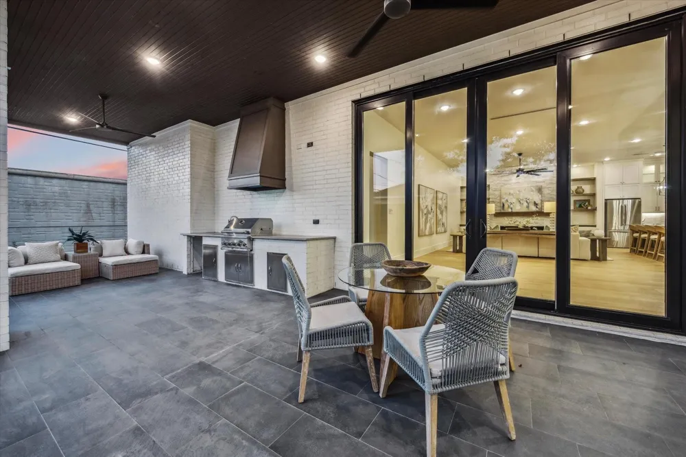 431 W 30th Street Houston, TX 77018