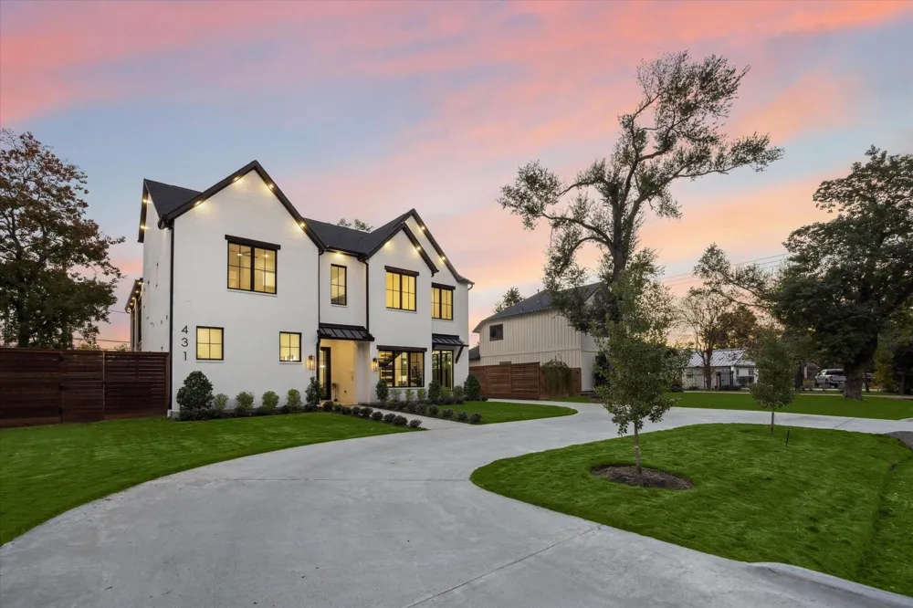 431 W 30th Street Houston, TX 77018