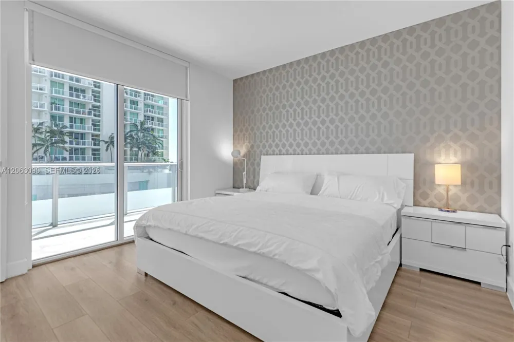 1300 Brickell Bay Dr #903 Miami, FL 33131