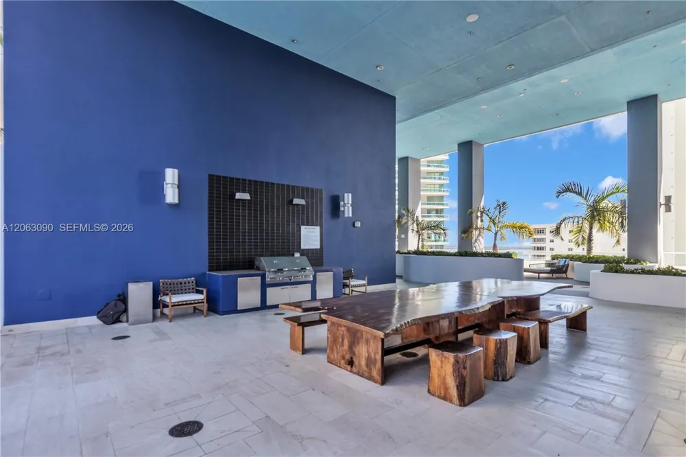 1300 Brickell Bay Dr #903 Miami, FL 33131
