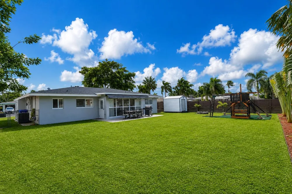 431 SE 5th Avenue Pompano Beach, FL 33060