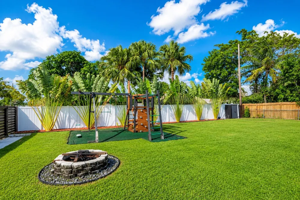 431 SE 5th Avenue Pompano Beach, FL 33060
