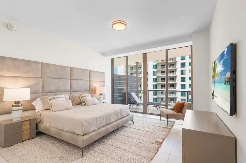 3100 OCEAN DRIVE #H-1401 Singer Island, FL 33404