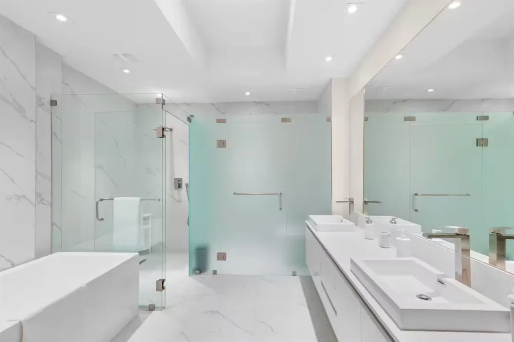 3100 OCEAN DRIVE #H-1401 Singer Island, FL 33404