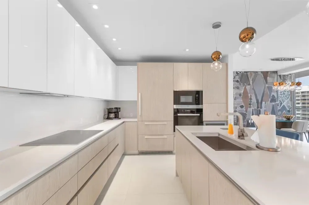 3100 OCEAN DRIVE #H-1401 Singer Island, FL 33404