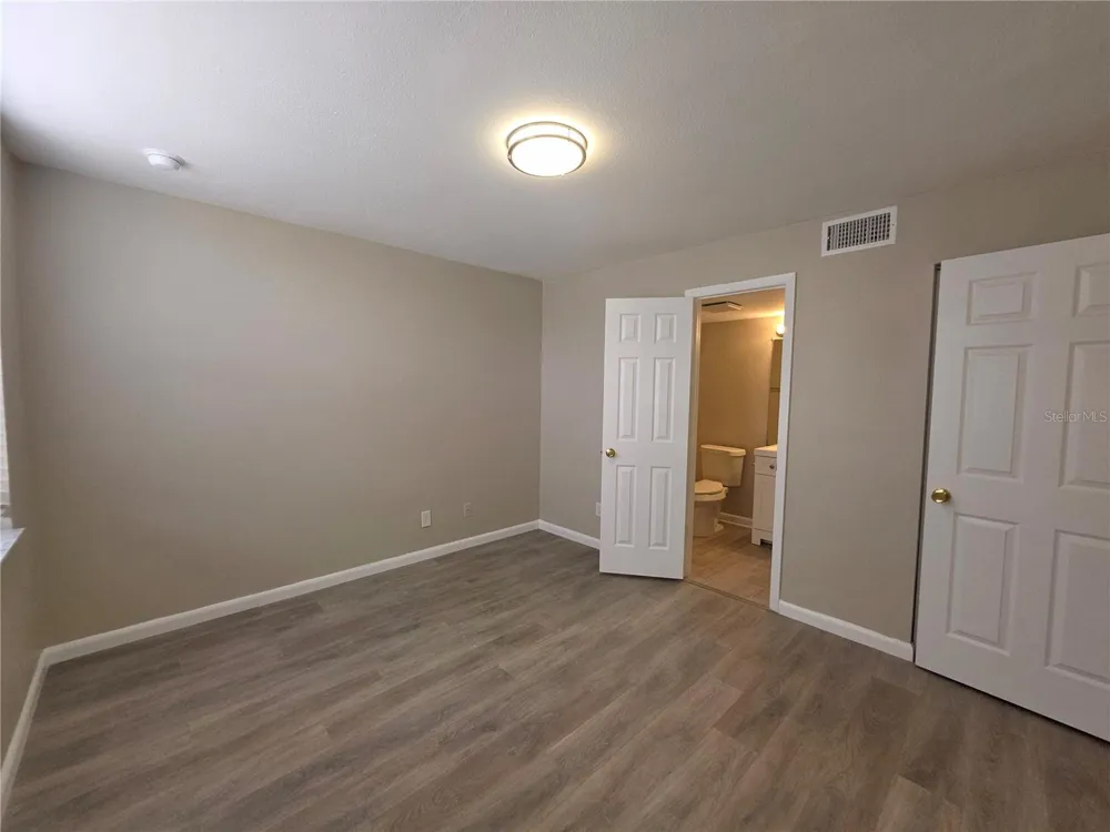 2049 SKIMMER COURT W #311 Clearwater, FL 33762