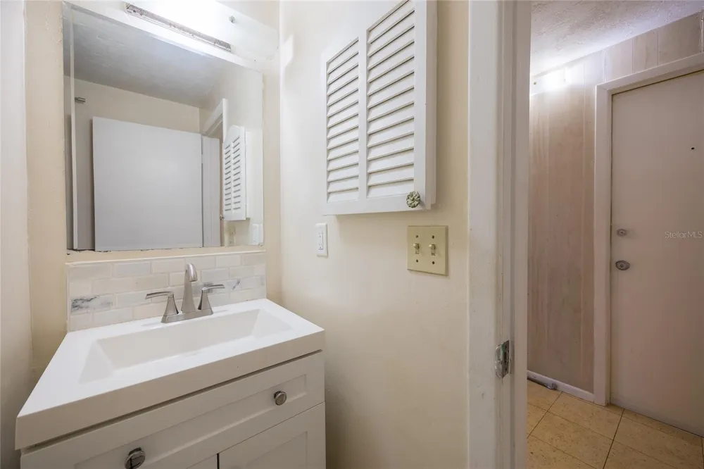 400 S METEOR AVENUE Clearwater, FL 33765