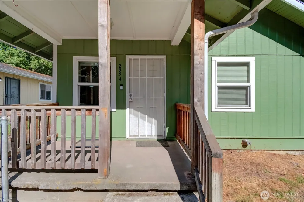 263 17th Avenue Longview, WA 98632