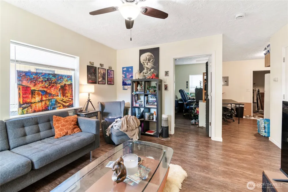 263 17th Avenue Longview, WA 98632