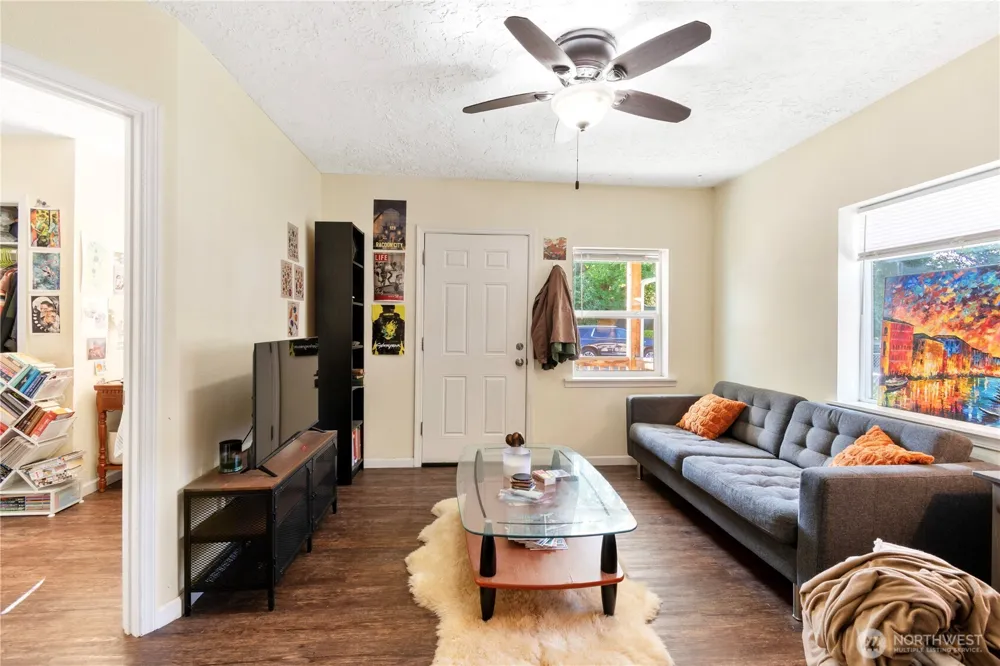 263 17th Avenue Longview, WA 98632