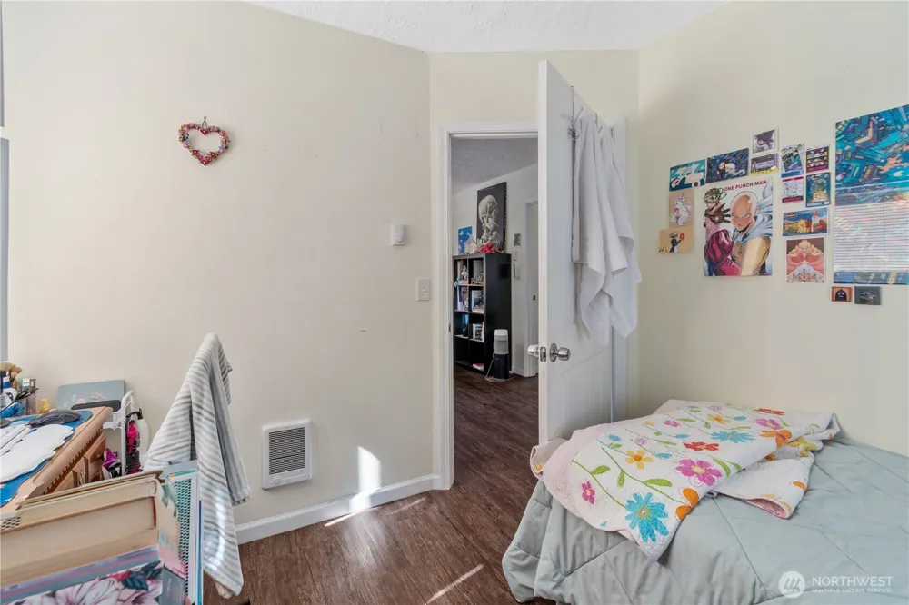 263 17th Avenue Longview, WA 98632
