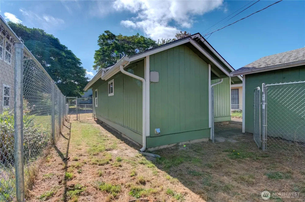 263 17th Avenue Longview, WA 98632