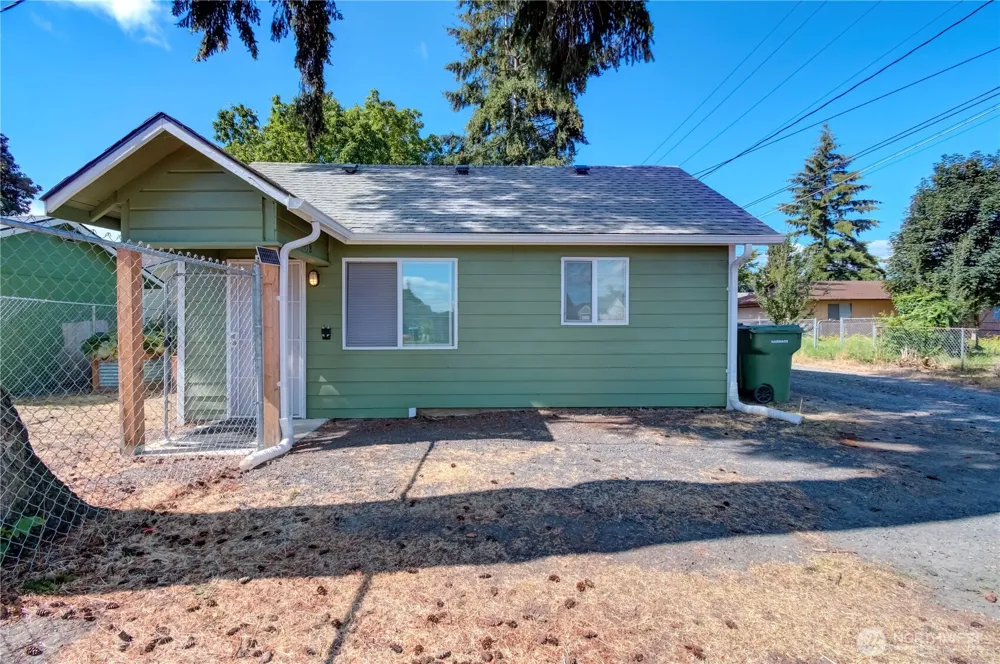 263 17th Avenue Longview, WA 98632