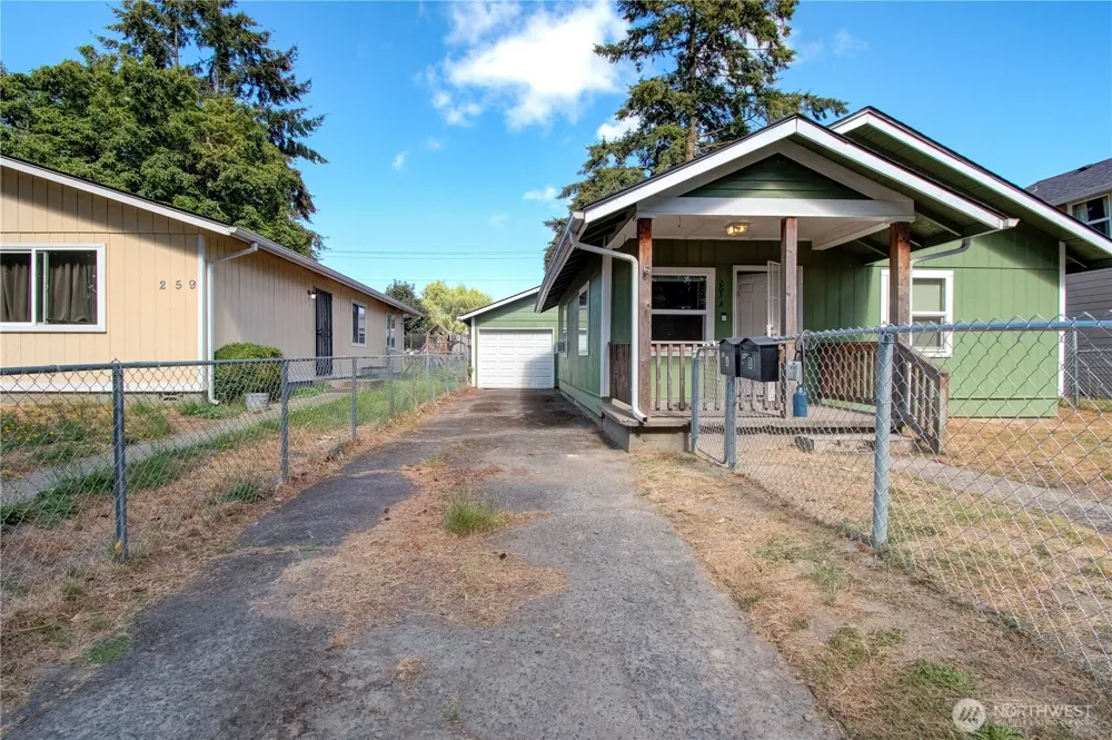 263 17th Avenue Longview, WA 98632