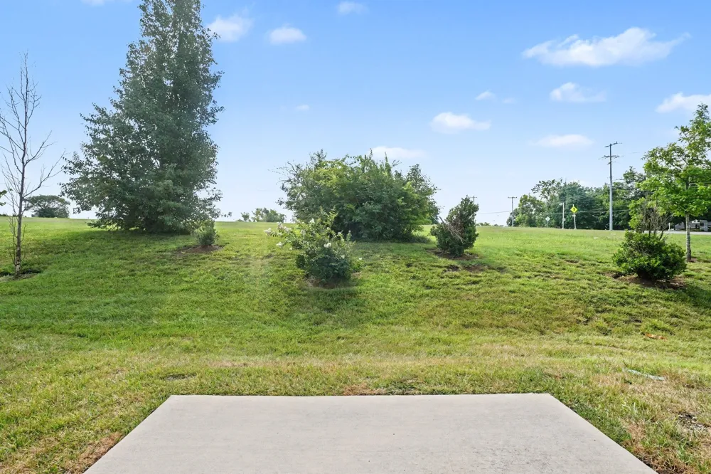 2006 Sperling Dr Gallatin, TN 37066