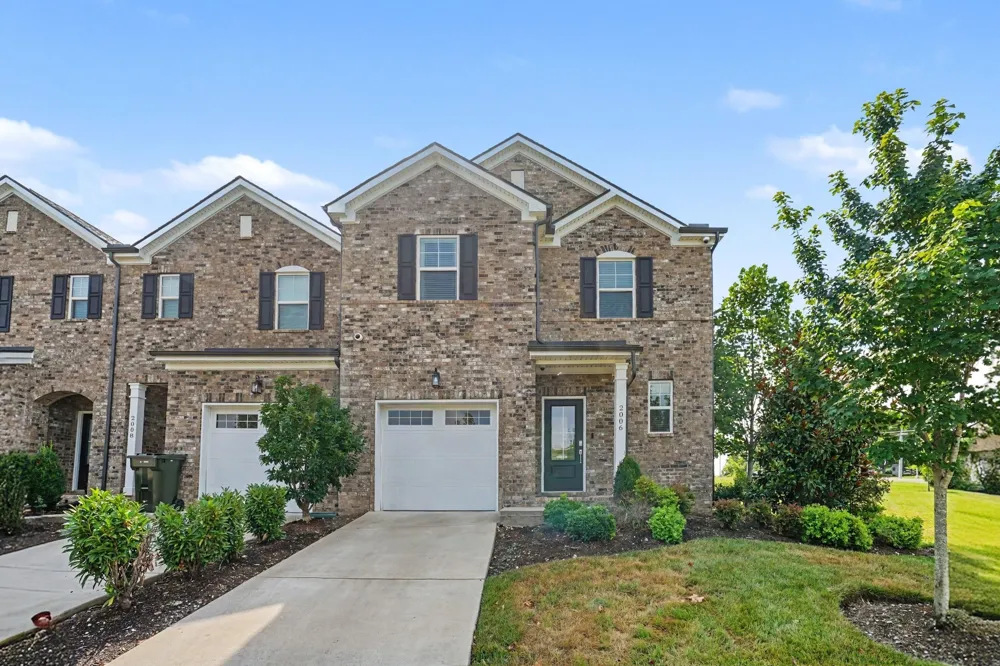 2006 Sperling Dr Gallatin, TN 37066