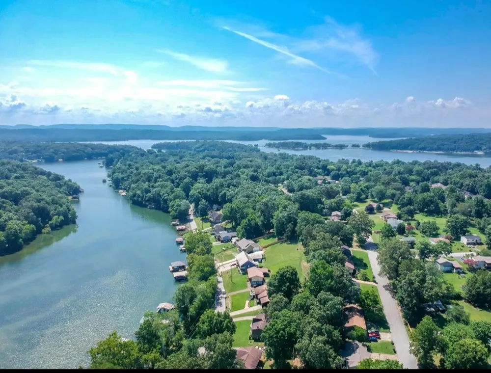 1836 Albermarle Drive Hixson, TN 37343