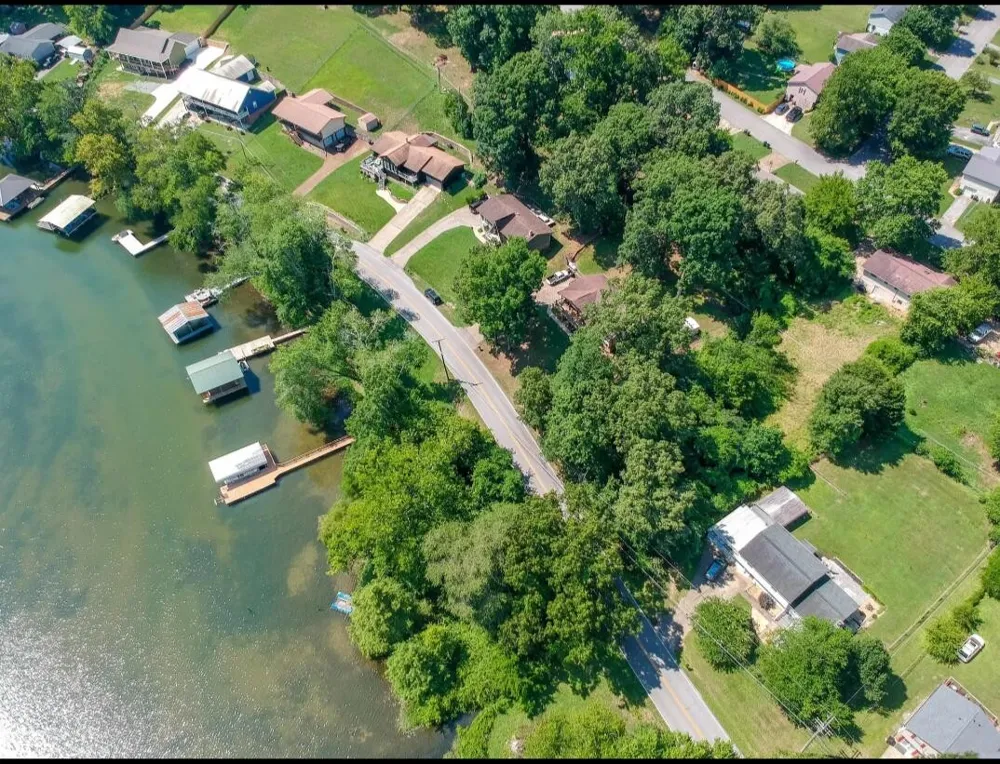 1836 Albermarle Drive Hixson, TN 37343