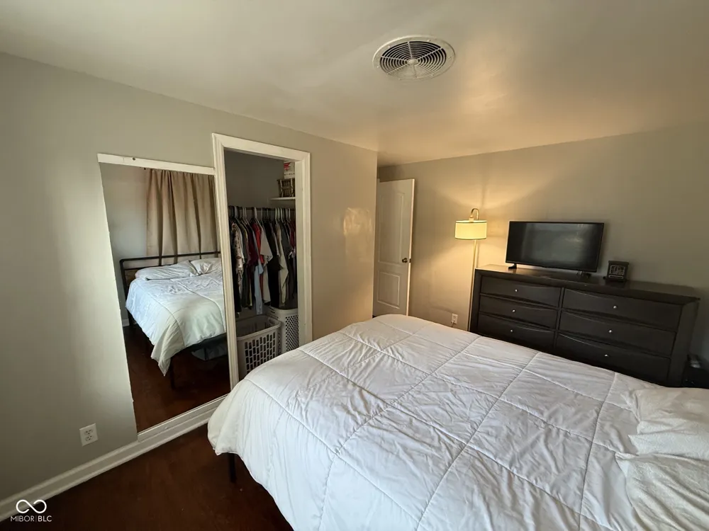 421 Union Street Hope, IN 47246