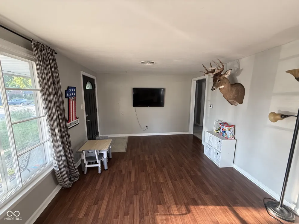 421 Union Street Hope, IN 47246