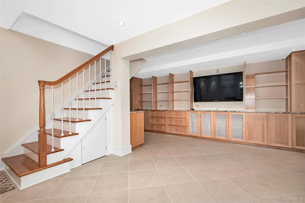17 Haven Avenue Rye, NY 10580
