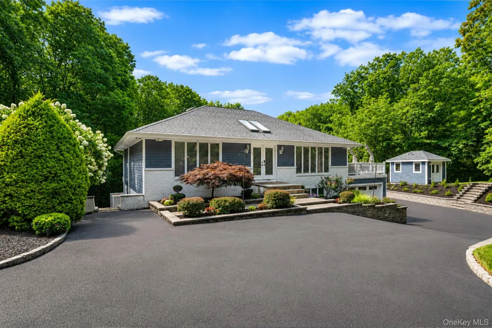 56 Old Homestead Road Port Jefferson, NY 11777
