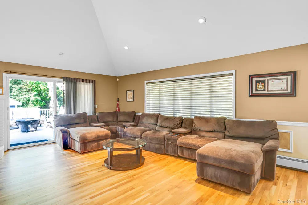 56 Old Homestead Road Port Jefferson, NY 11777