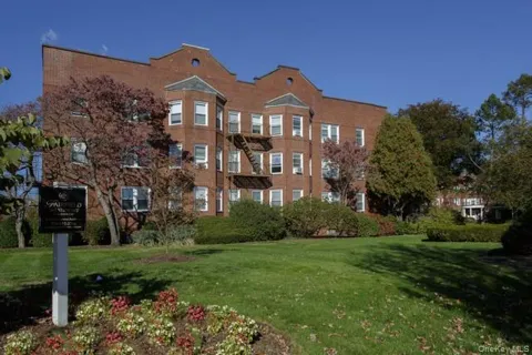 365 Stewart Avenue #C23
