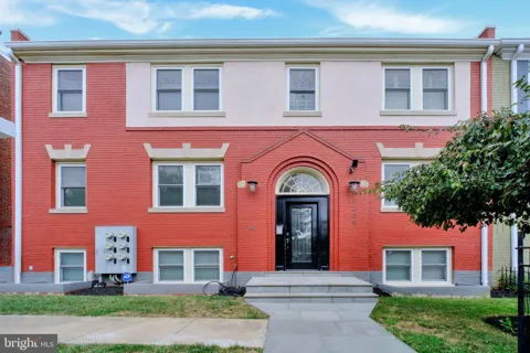 1239 SIMMS PLACE NE #5
