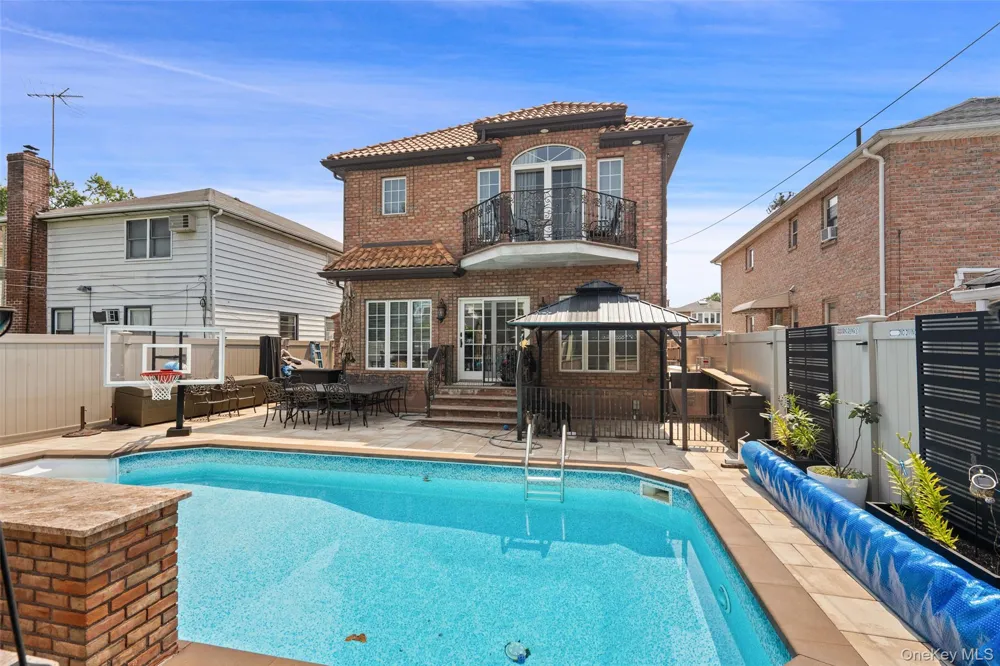 157-35 19th Avenue Whitestone, NY 11357