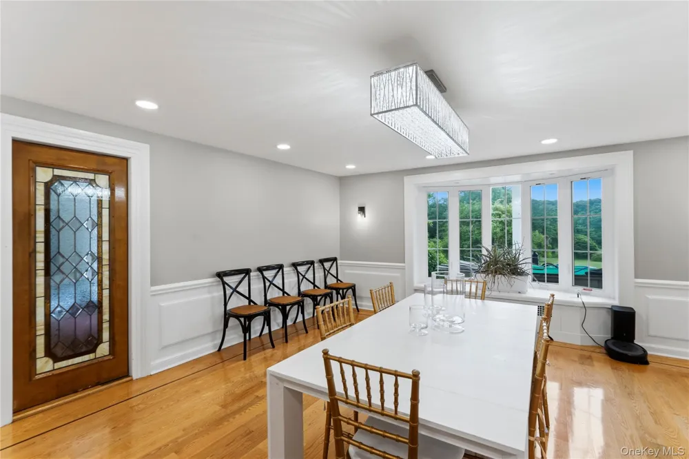 450 Oyster Bay Road Matinecock, NY 11560