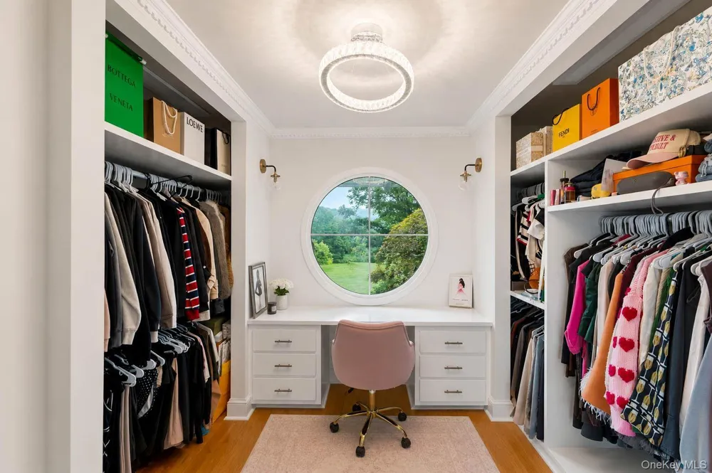 450 Oyster Bay Road Matinecock, NY 11560