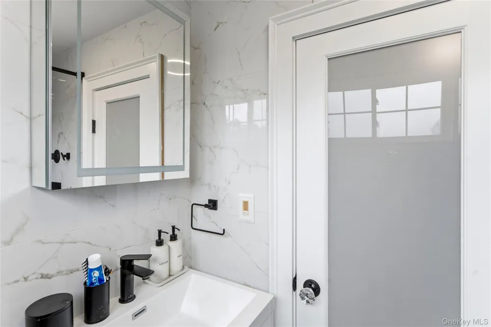 450 Oyster Bay Road Matinecock, NY 11560