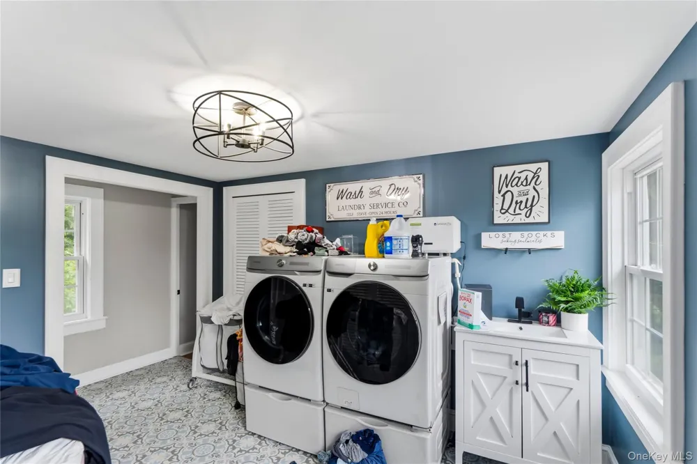 450 Oyster Bay Road Matinecock, NY 11560