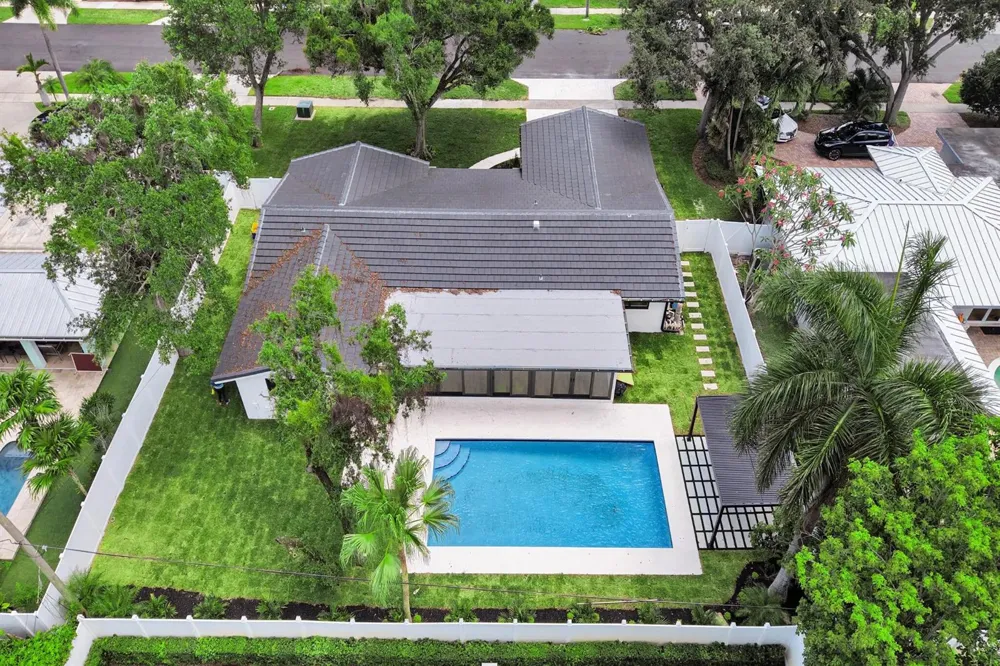 669 SW 3rd Street Boca Raton, FL 33486