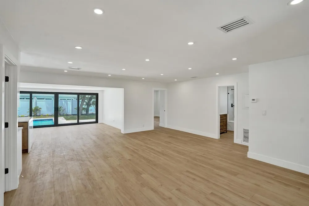 669 SW 3rd Street Boca Raton, FL 33486