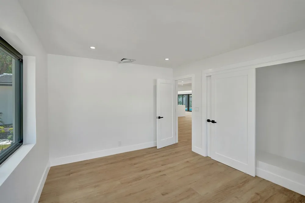 669 SW 3rd Street Boca Raton, FL 33486